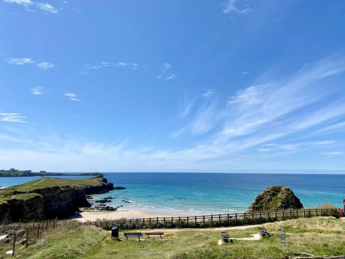Sunset Waves Sea View Apartment Featuring Panoramic Views & Parking New Quay エクステリア 写真
